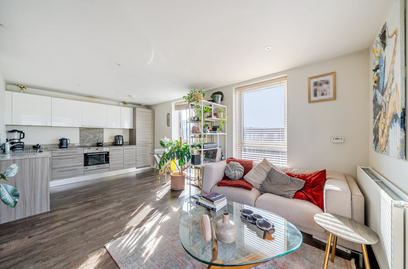 Madeleine Court, Stanmore Place, HA7, photo 2