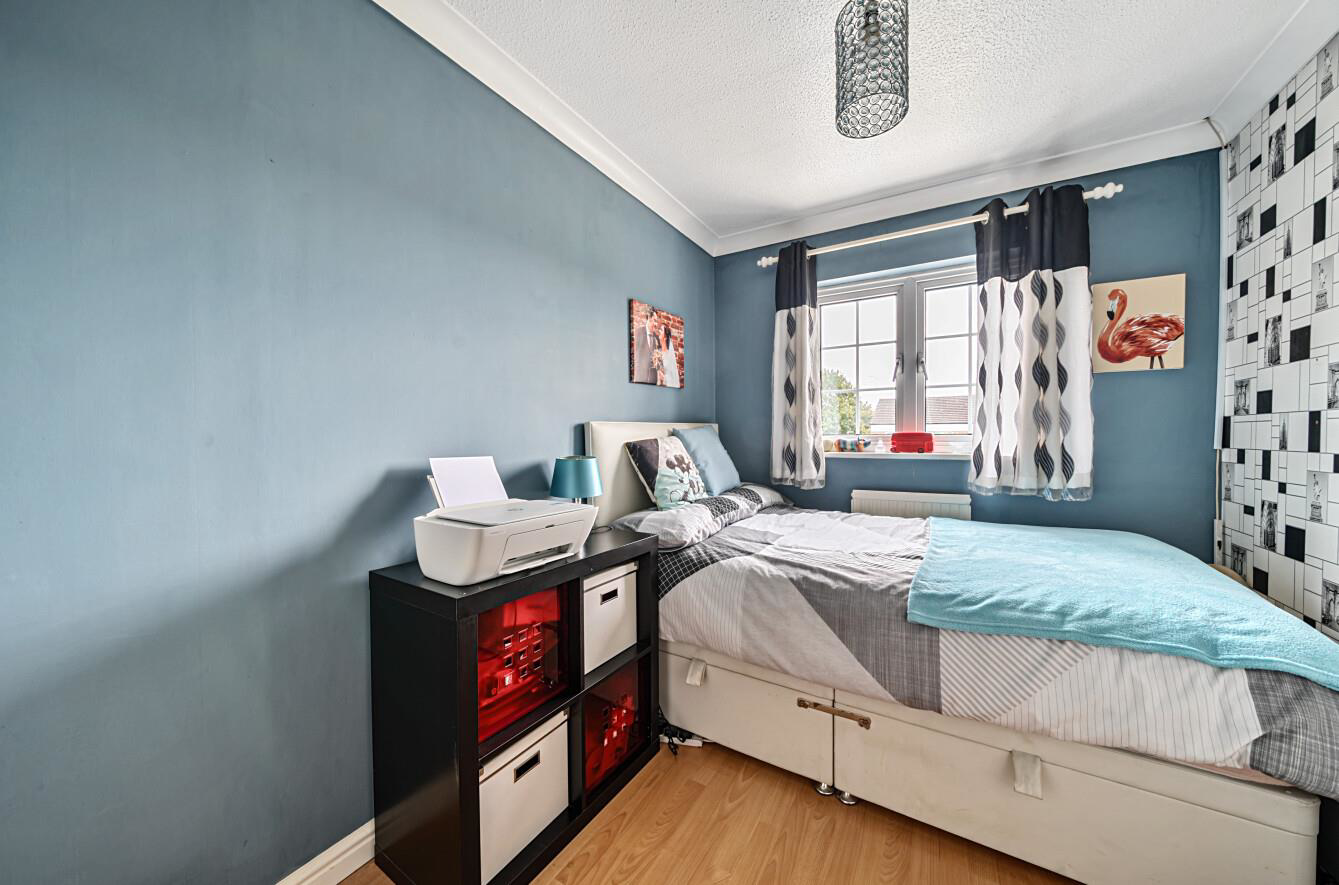 Meadow Road, Bushey, WD23, photo 6