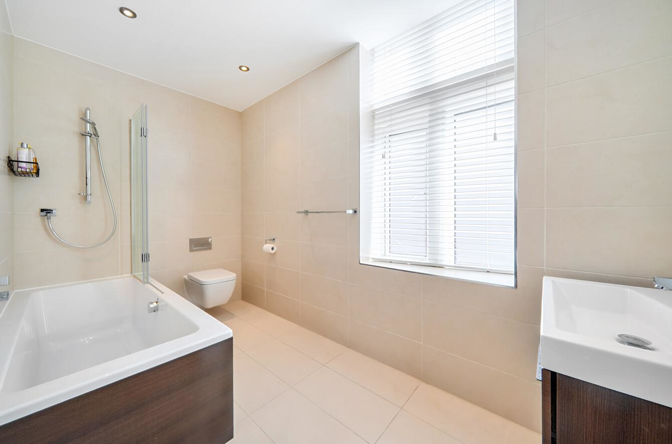 Royal Connaught Park, Bushey, WD23, photo 13