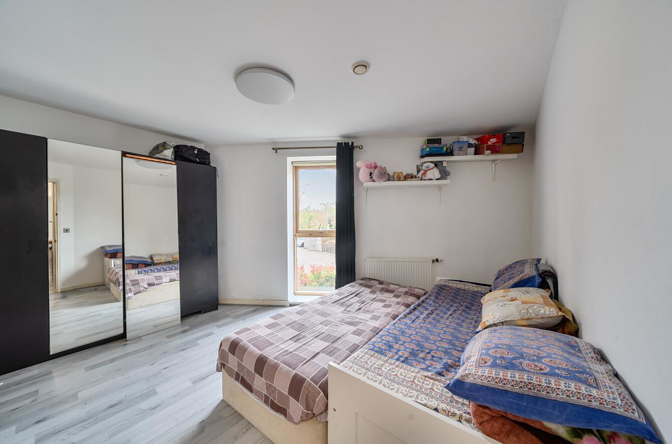 Douglas Close, Stanmore, HA7, photo 6