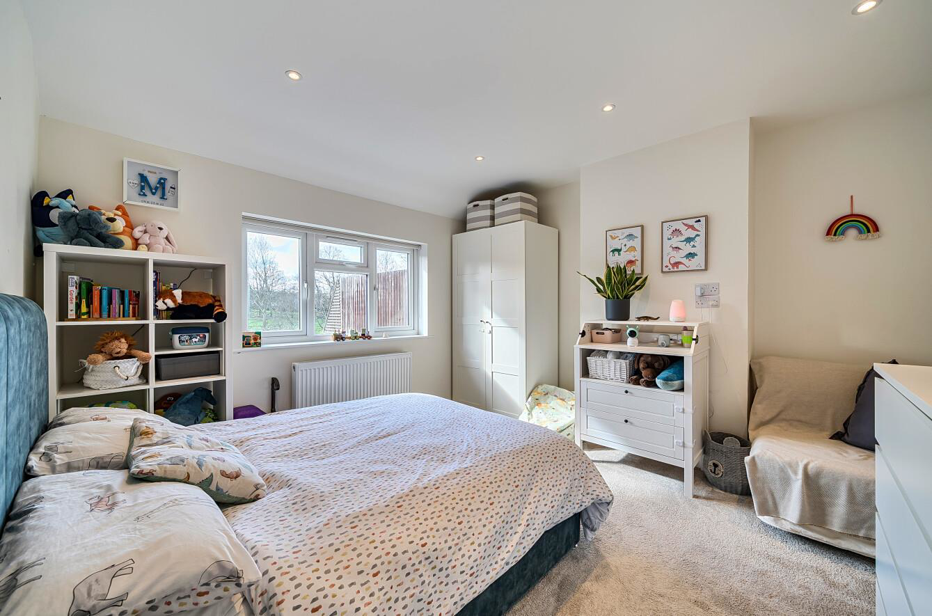 Chiltern Avenue, Bushey, WD23, photo 10