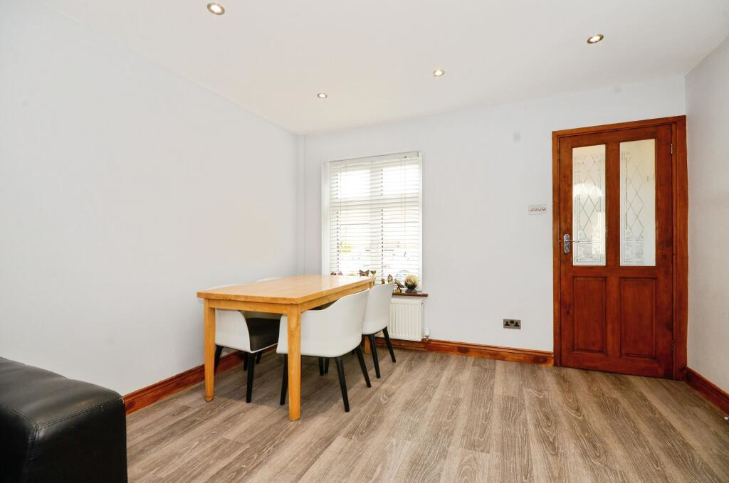 Daintry Close, Harrow, HA3, photo 4