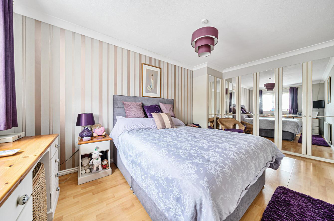 Meadow Road, Bushey, WD23, photo 13