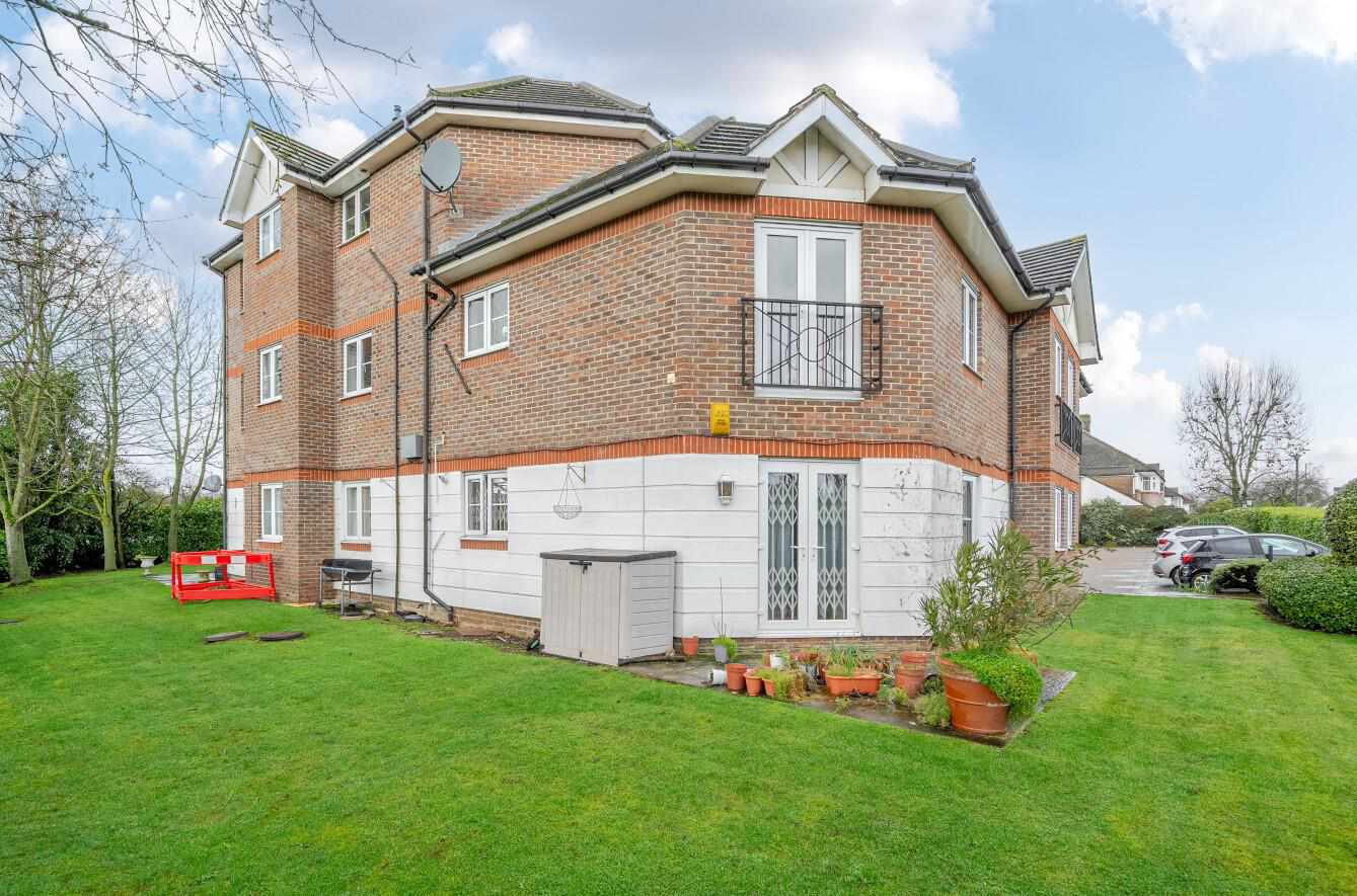 Bartholomew Court, Longcrofte Road, HA8, photo 7