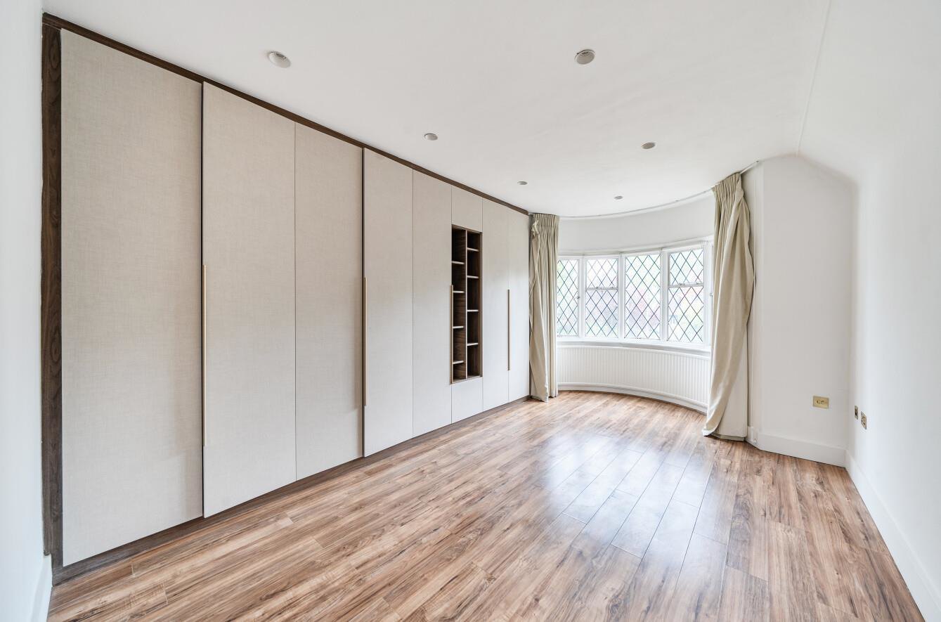 Davidson Frost-Wellings, DFW, Cavendish Drive, Edg