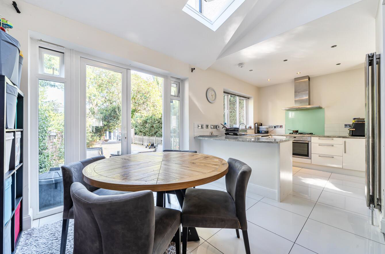 Golf Close, Stanmore, HA7, photo 5