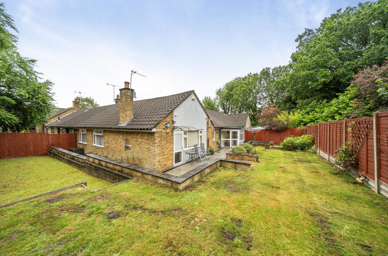 Binyon Crescent, Stanmore, HA7, photo 7