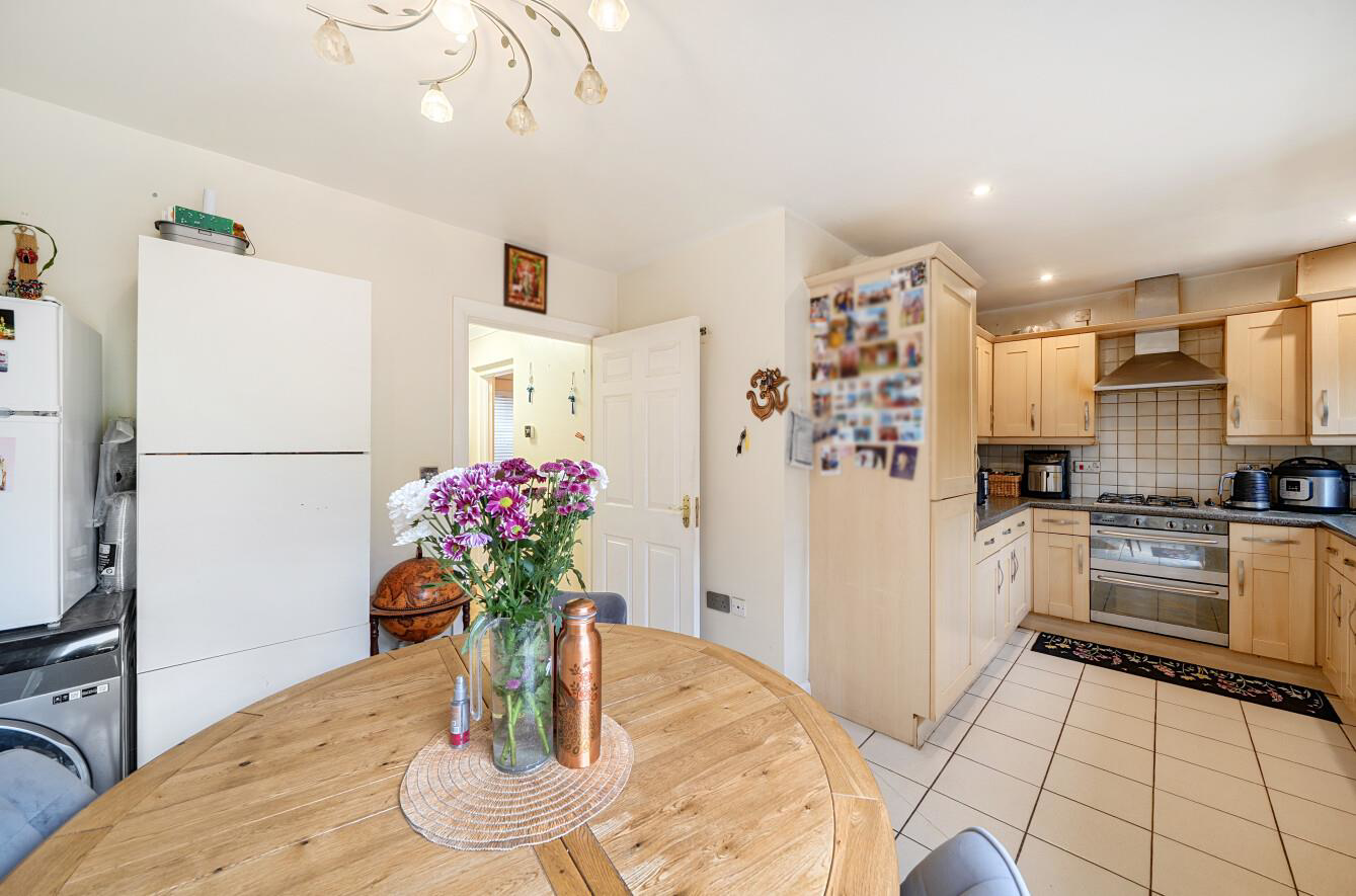 Goodhall Close, Stanmore, HA7, photo 4