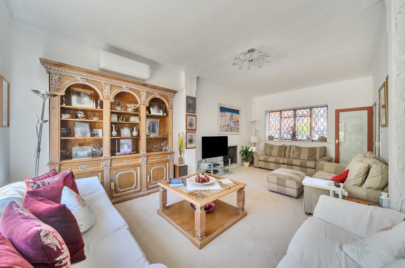 Davidson Frost-Wellings, DFW, Brockley Avenue, Sta