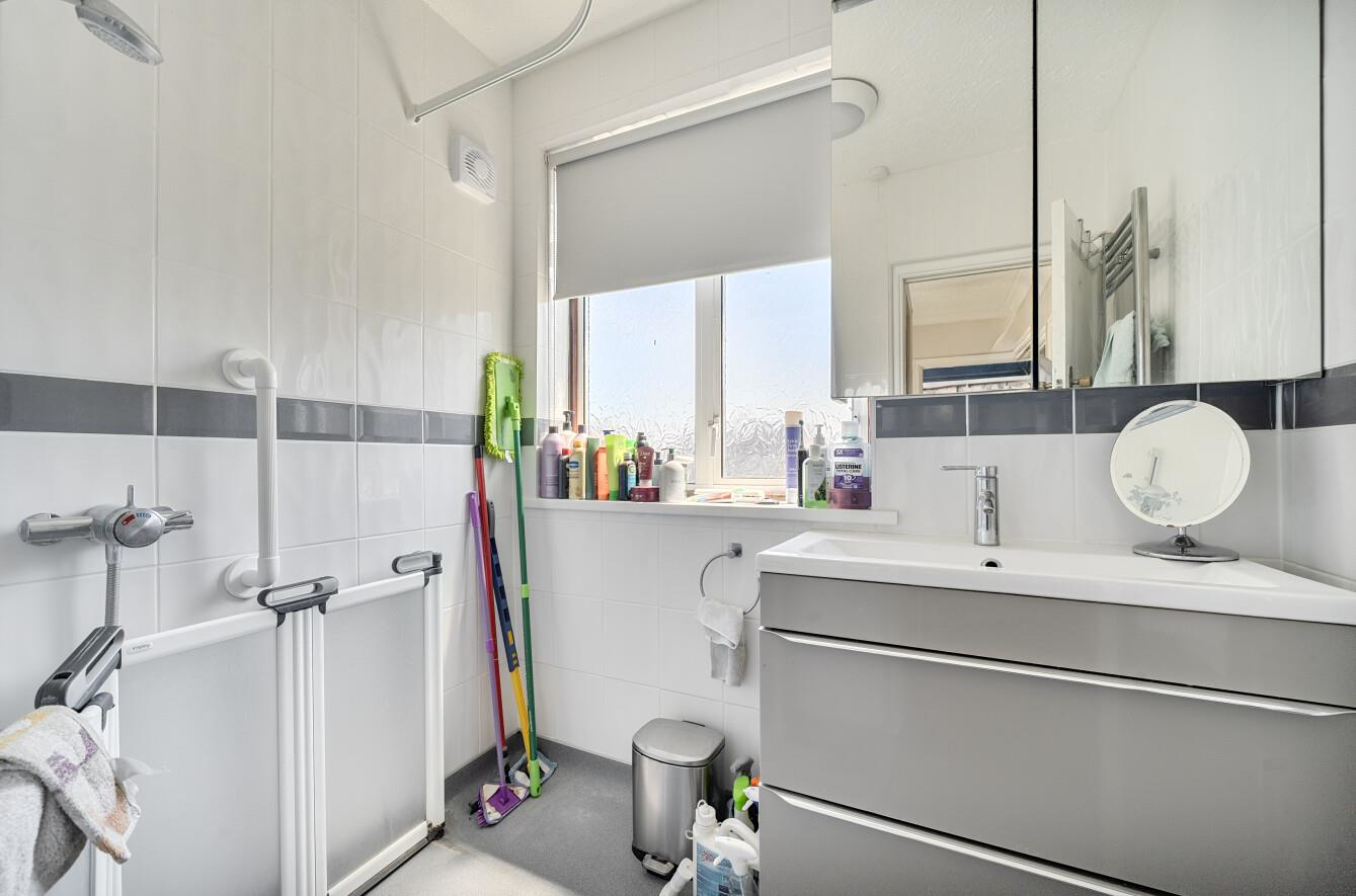 Kenmore Avenue, Harrow, HA3, photo 12