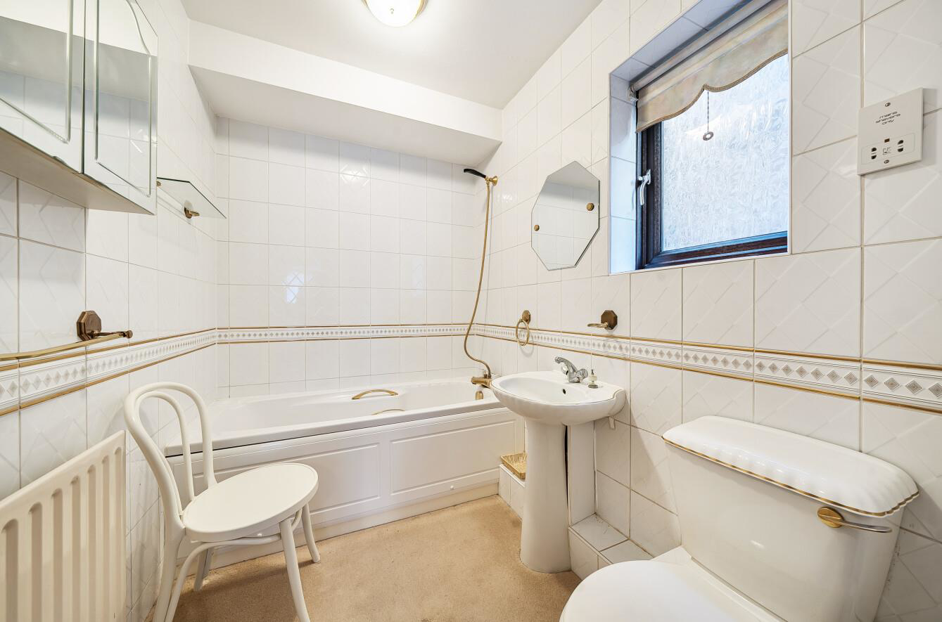 Longchamp Court, Marsh Lane, HA7, photo 9