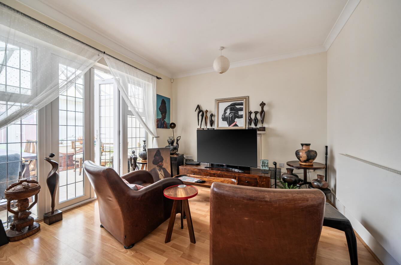 Fauna Close, Stanmore, HA7, photo 4