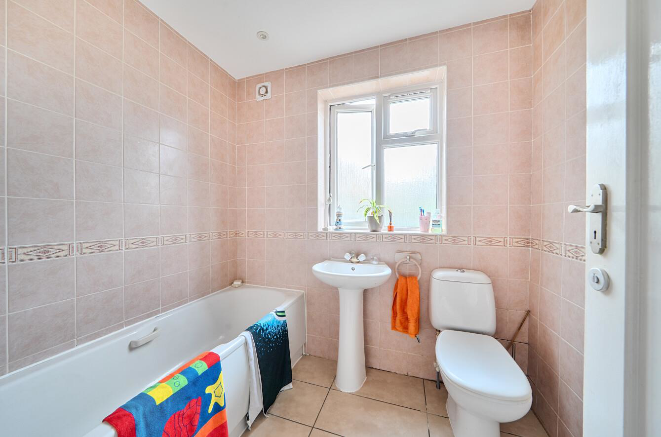 Davidson Frost-Wellings, DFW, HA8, Canons Park Clo