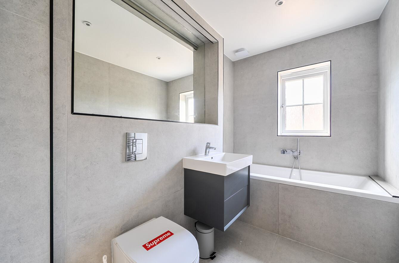 Chandos Court, Stanmore, HA7, photo 18