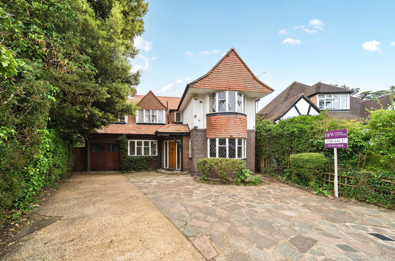 Davidson Frost-Wellings, DFW, Cavendish Drive, Edg