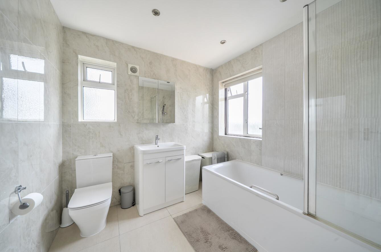 Beverley Gardens, Stanmore, HA7, photo 13