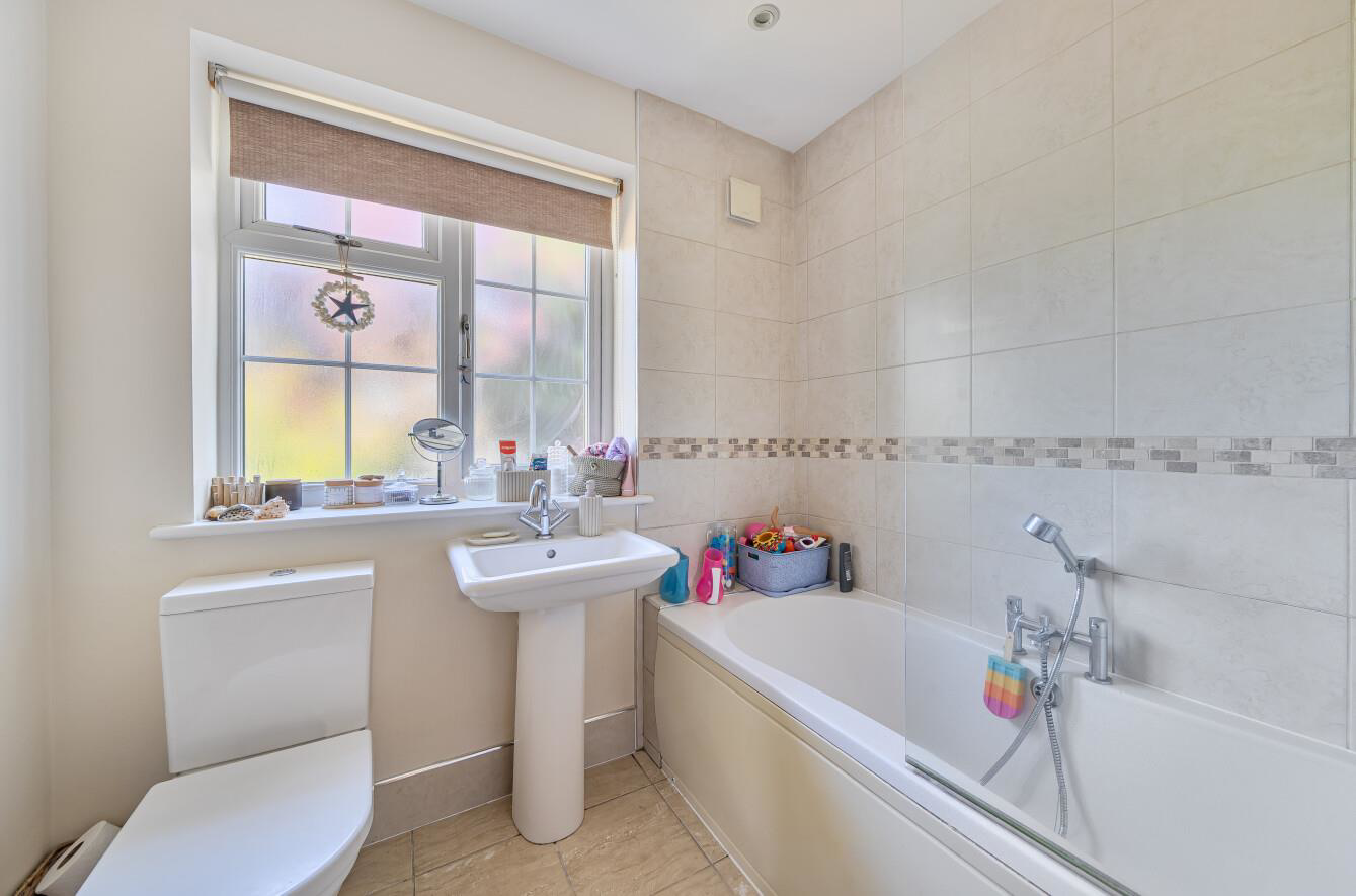School Lane, Bushey, WD23, photo 8