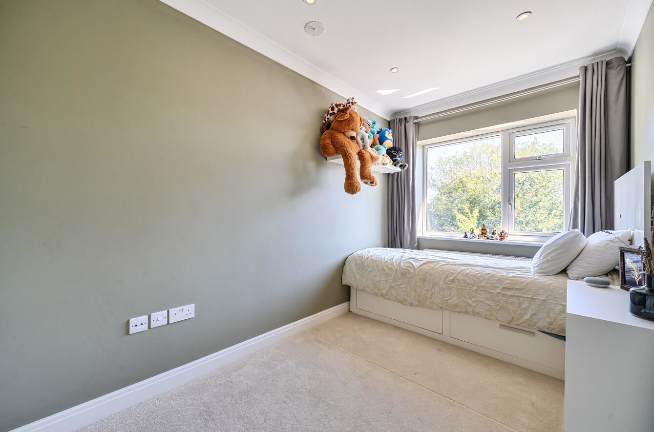 Snaresbrook Drive, Stanmore, HA7, photo 16