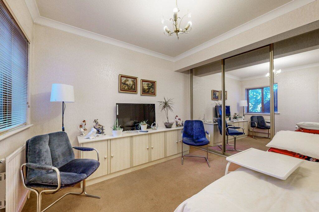Burnham Court, Stanmore, HA7, photo 2