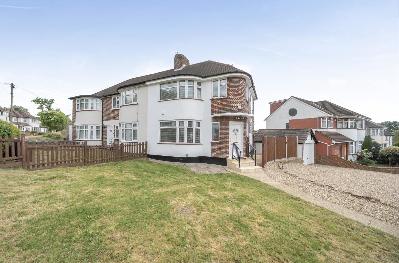 Beverley Gardens, Stanmore, HA7