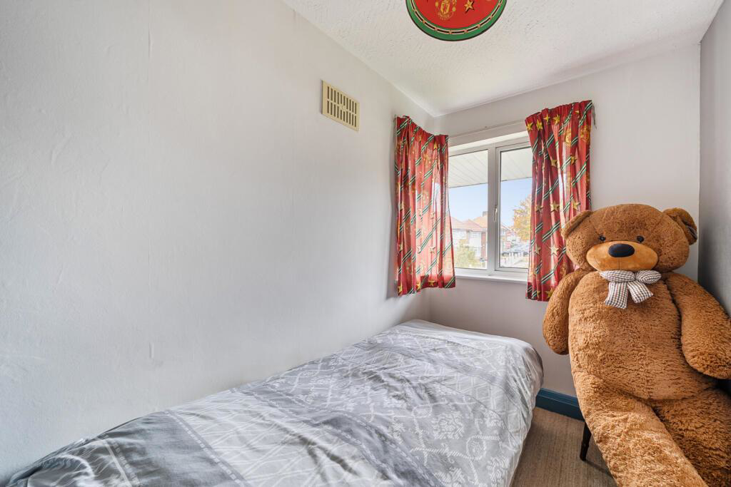 Felbridge Avenue, Stanmore, HA7, photo 9
