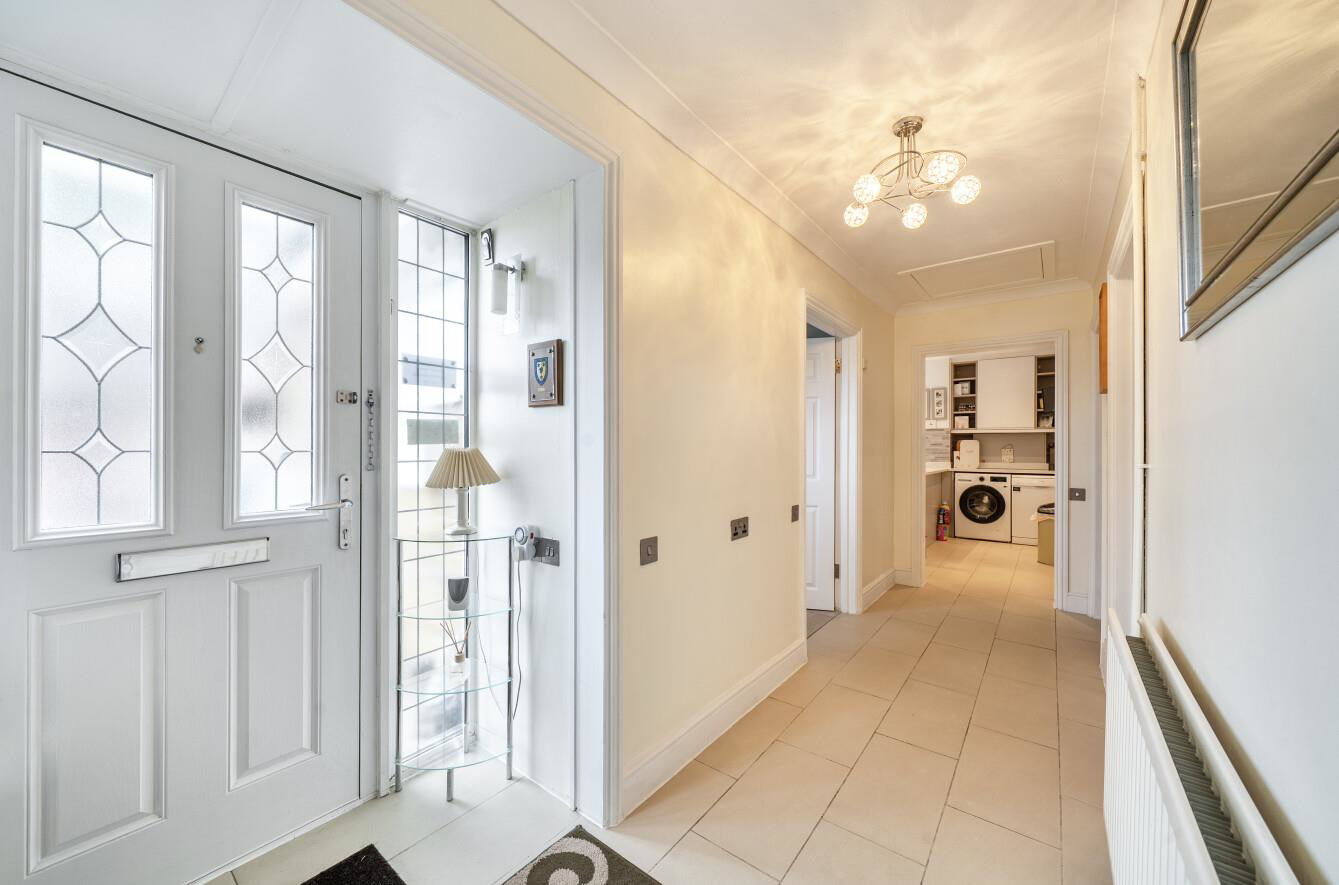 Binyon Crescent, Stanmore, HA7, photo 11