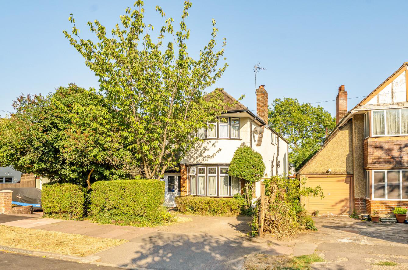 Golf Close, Stanmore, HA7