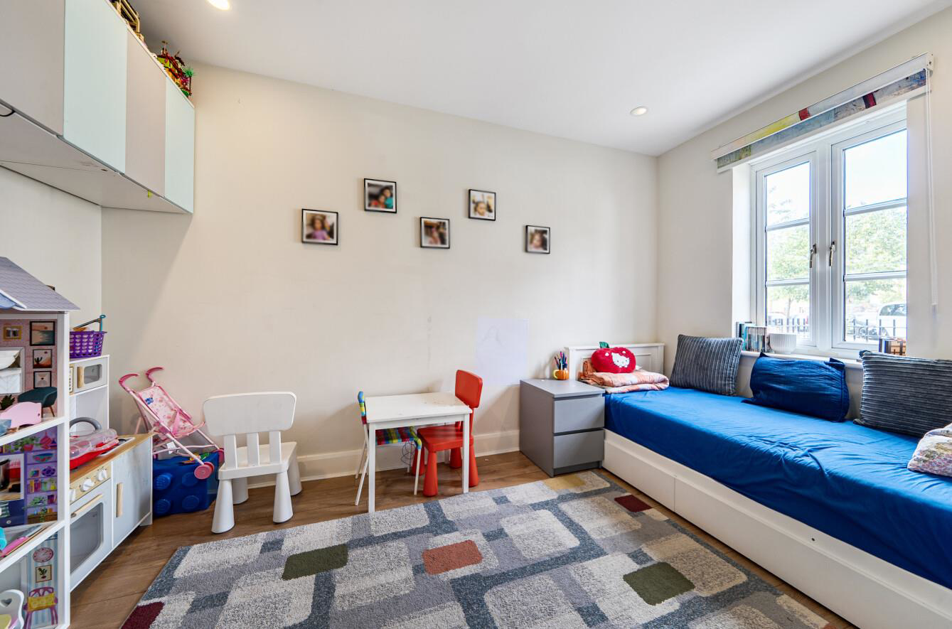 Goodhall Close, Stanmore, HA7, photo 8