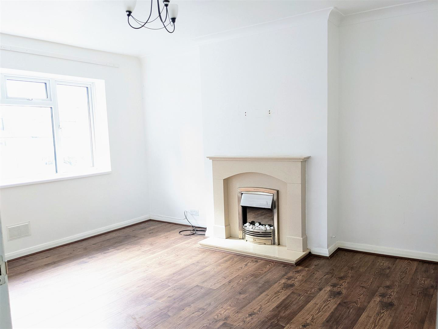 Sterling Avenue, Edgware, HA8, photo 3