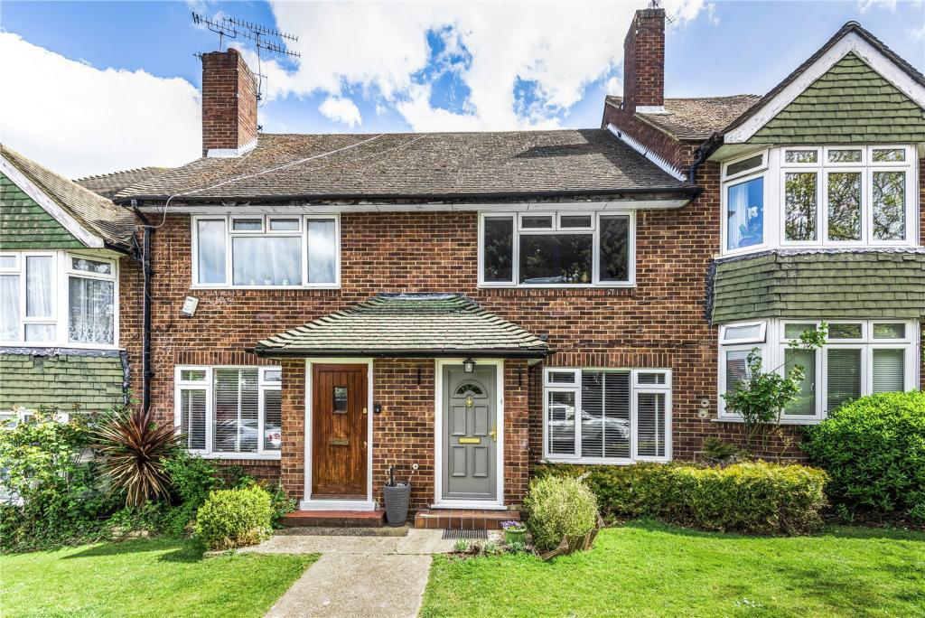 Sterling Avenue, Edgware, HA8