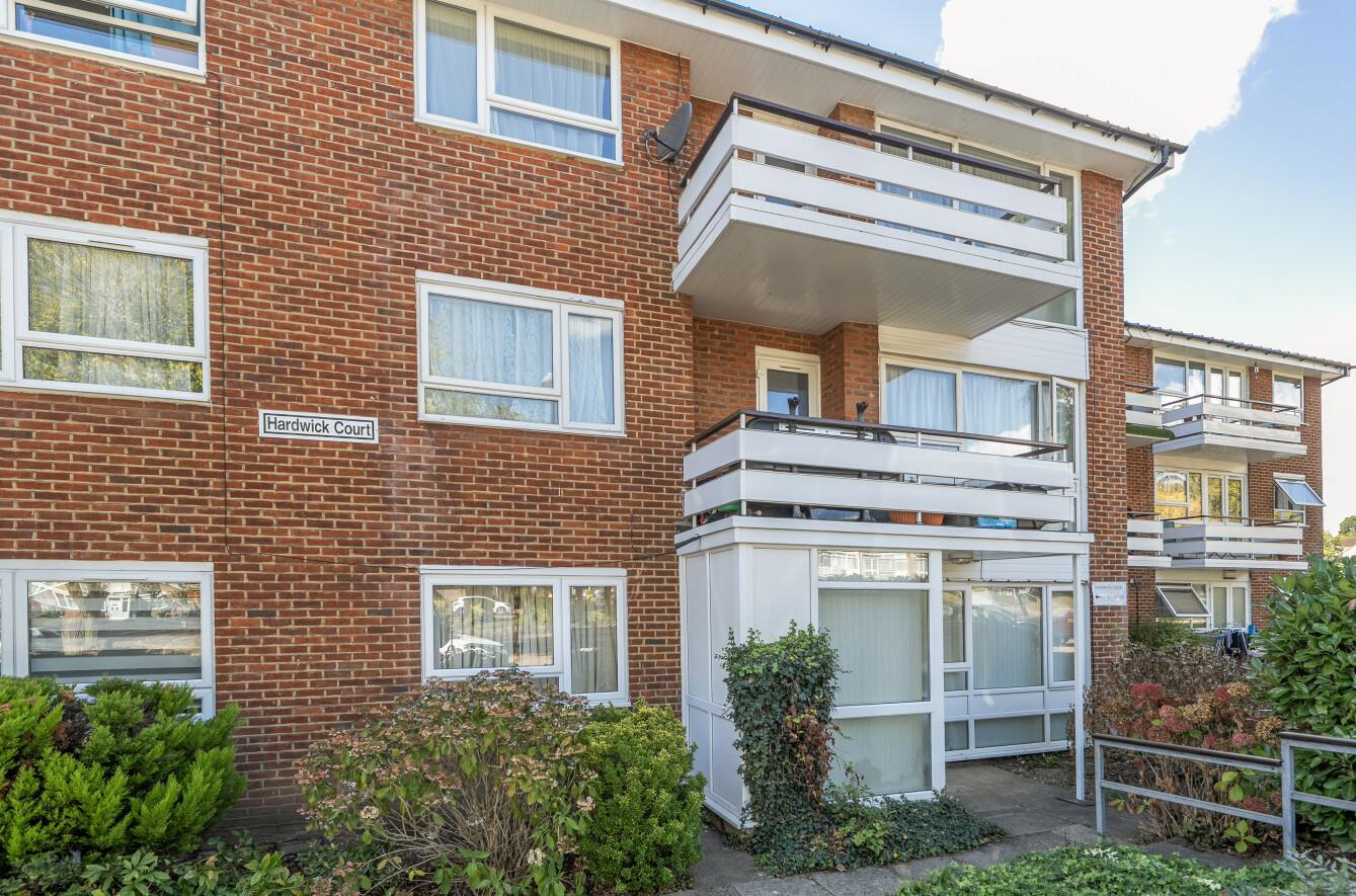 Davidson Frost-Wellings, DFW, Hardwick Court, Exte