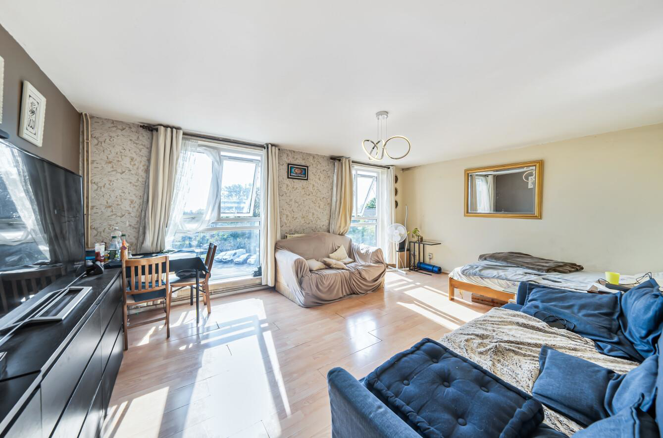 Rusper Close, Stanmore, HA7, photo 2