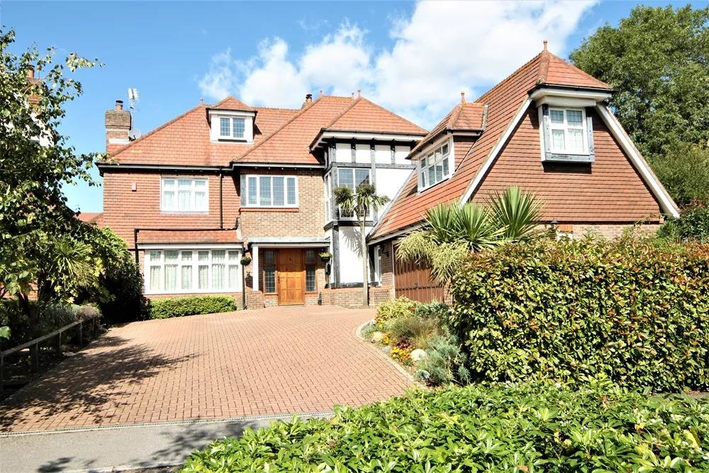 Julius Caesar Way, Stanmore, HA7