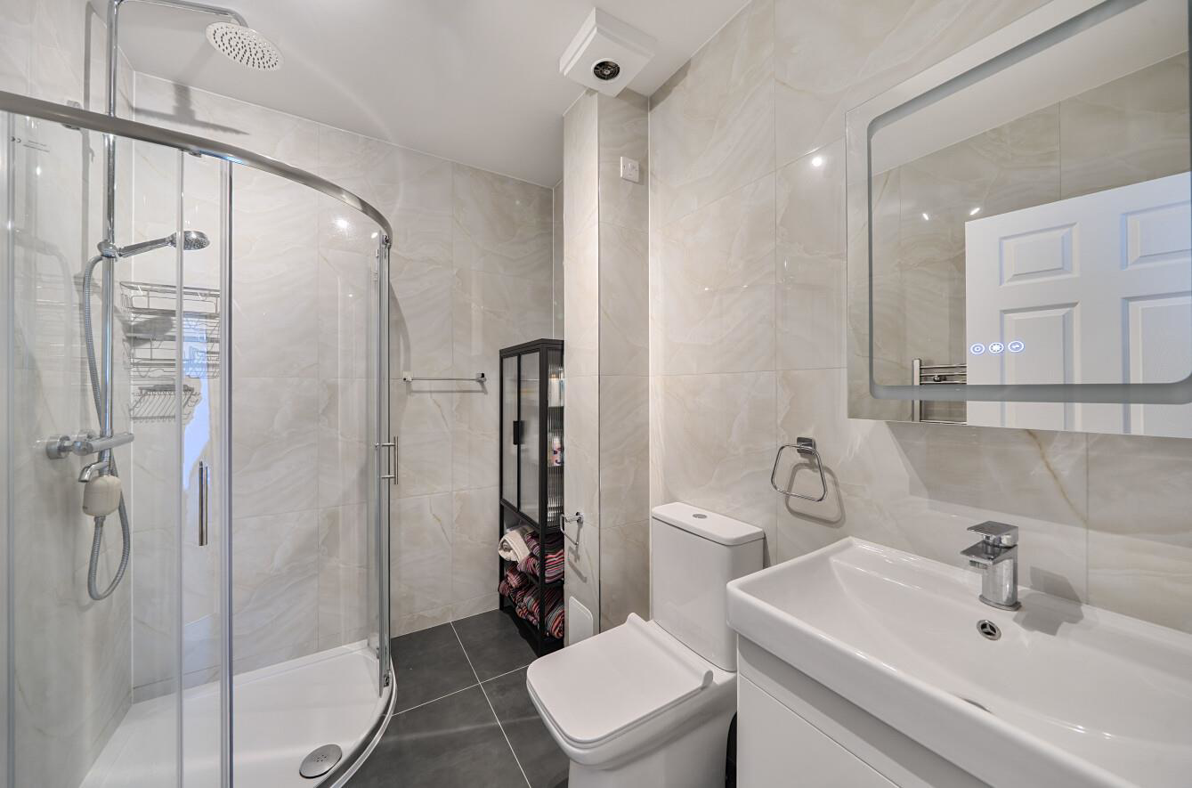 Orford Court, Stanmore, HA7, photo 9