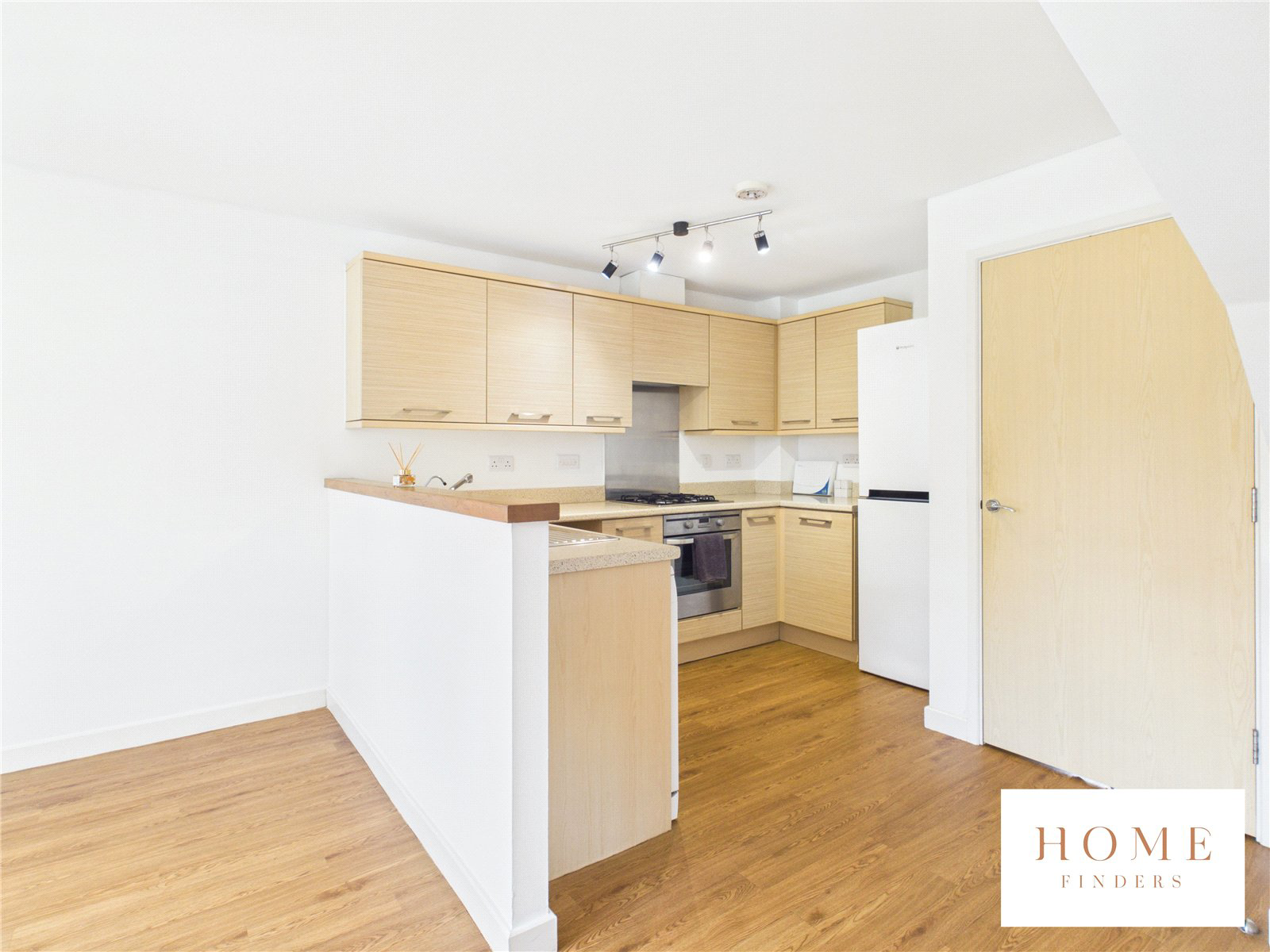 Cloatley Crescent, Royal Wootton Bassett, Wiltshire, SN4, photo 5
