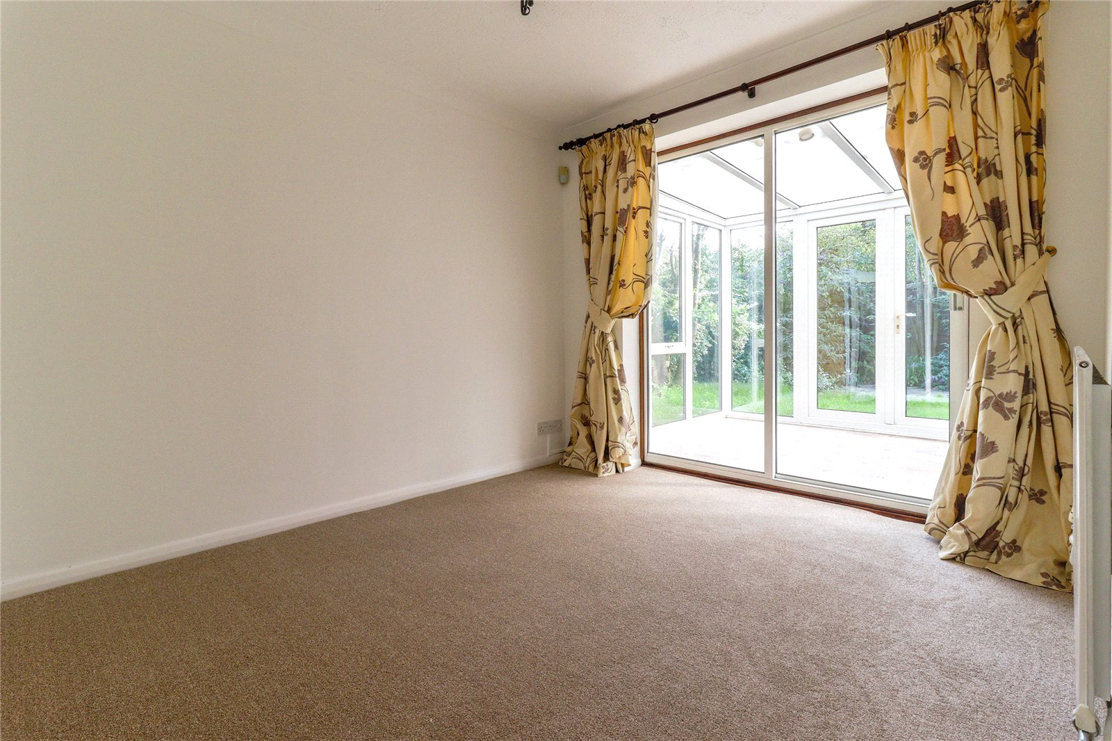 Tamarisk Close, Calne, Wiltshire, SN11, photo 5
