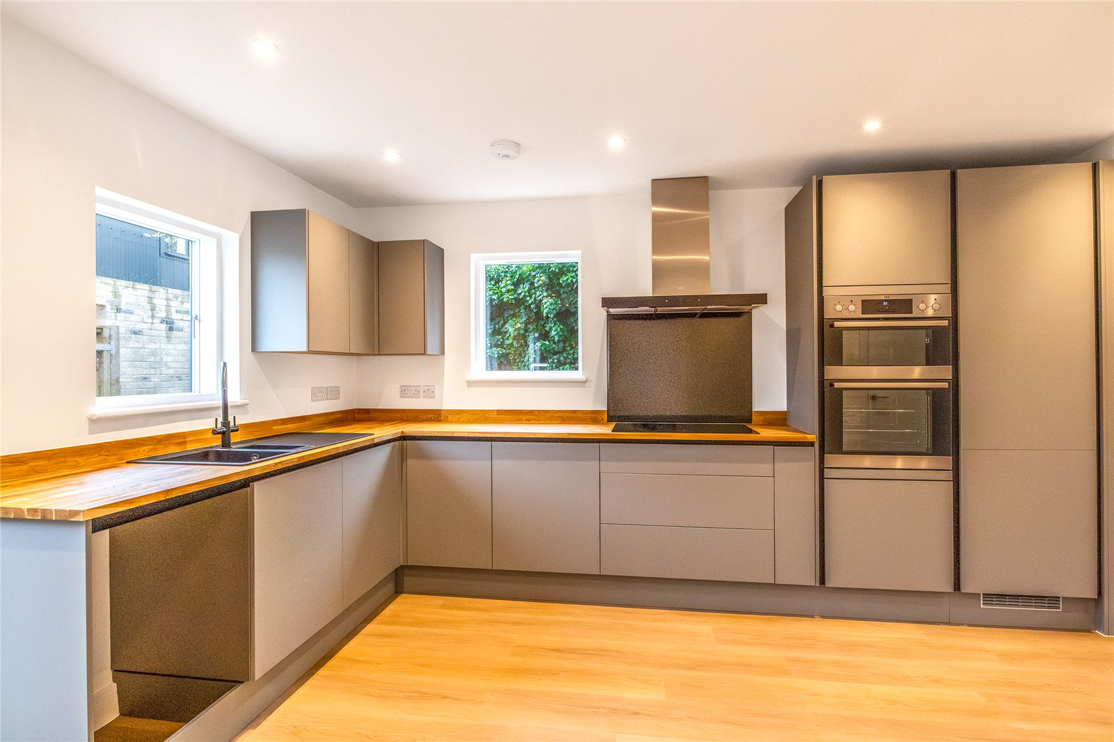 5 The Limes, Green Road, Stratton St Margaret, Swindon, SN2 7JE, photo 3