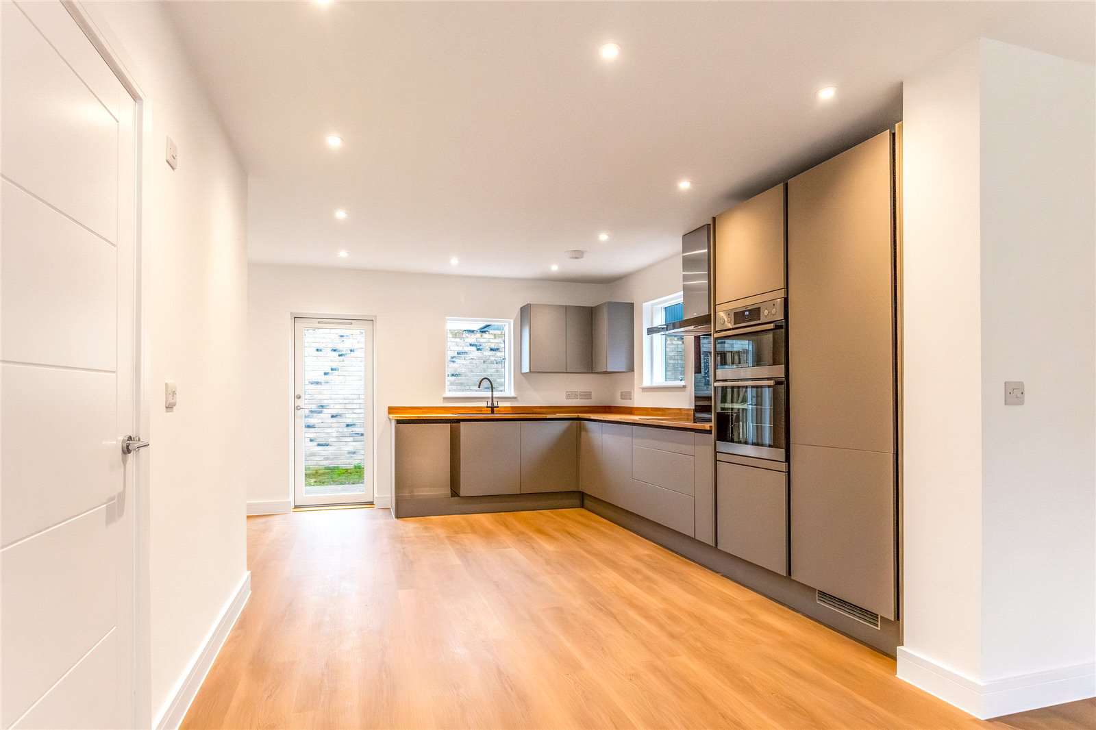5 The Limes, Green Road, Stratton St Margaret, Swindon, SN2 7JE, photo 6