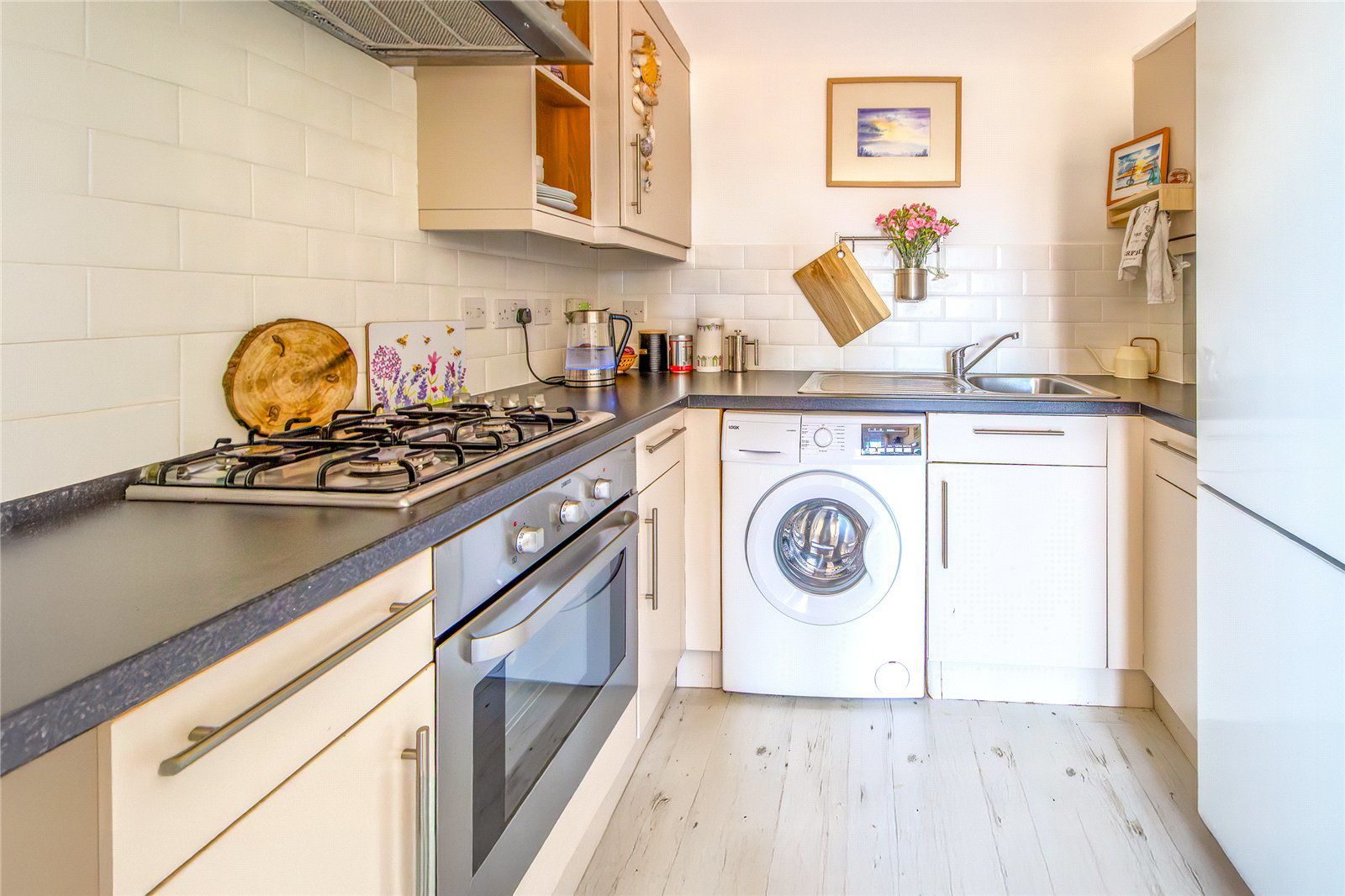 Smart Close, Redhouse, Swindon, SN25, photo 3