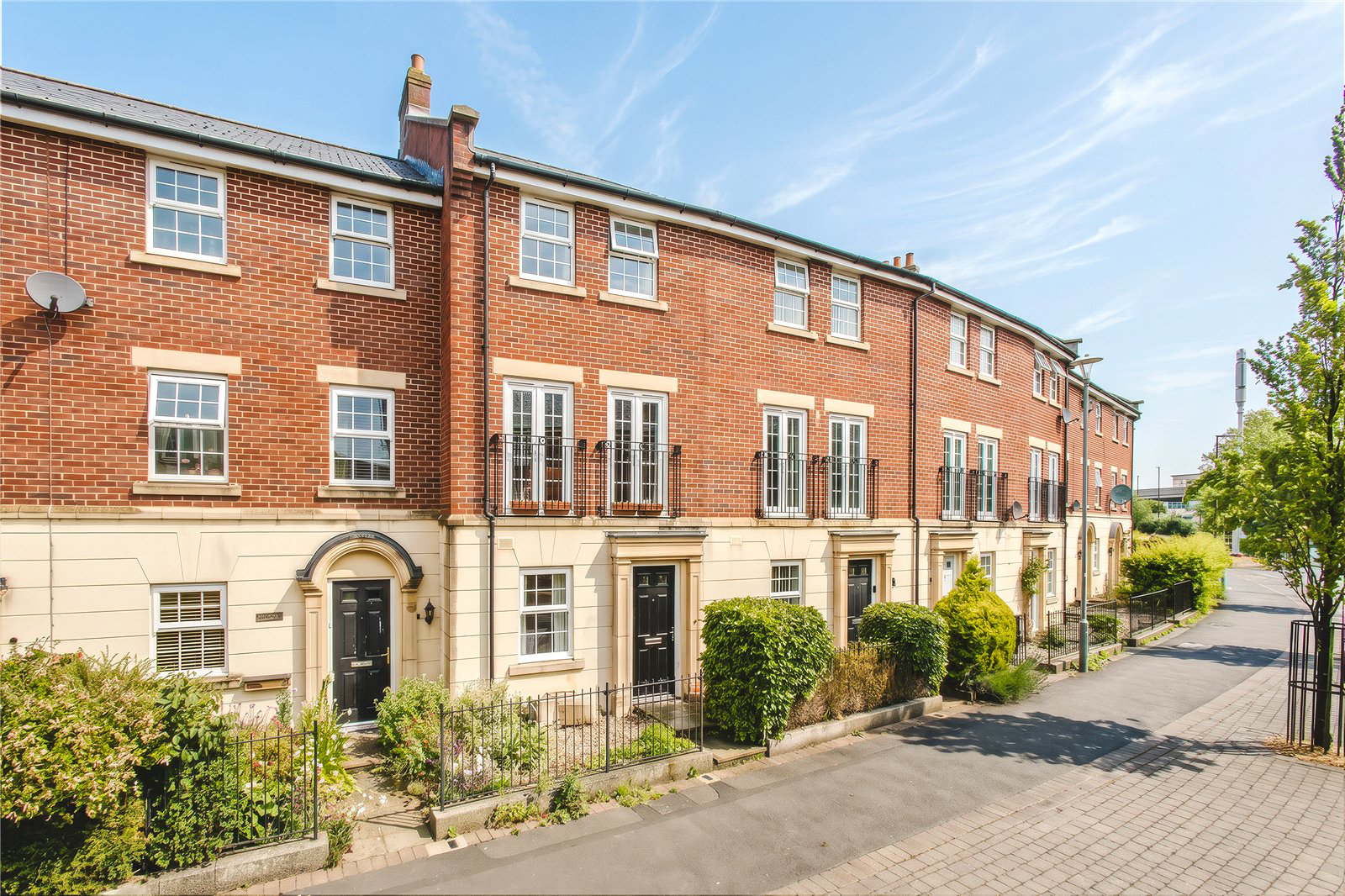 73 Redhouse Way, Redhouse, Swindon, Wiltshire, SN25 2AY
