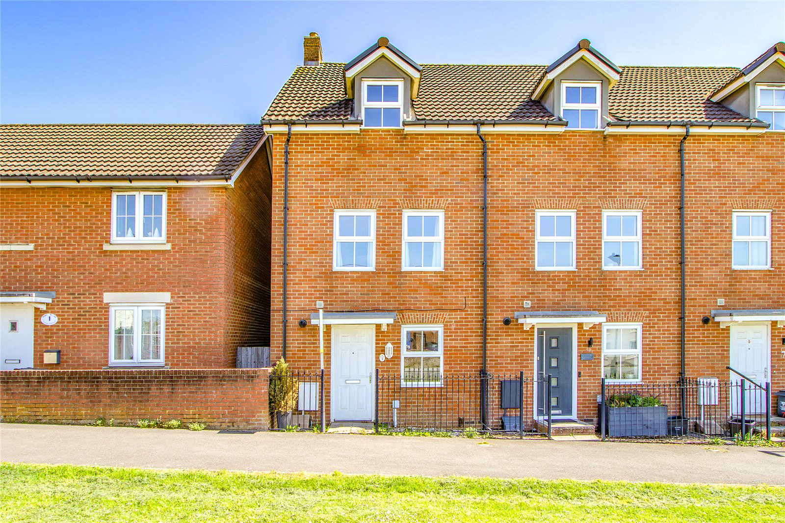 3 Cloatley Crescent, Royal Wootton Bassett, Wiltshire, SN4 7FH
