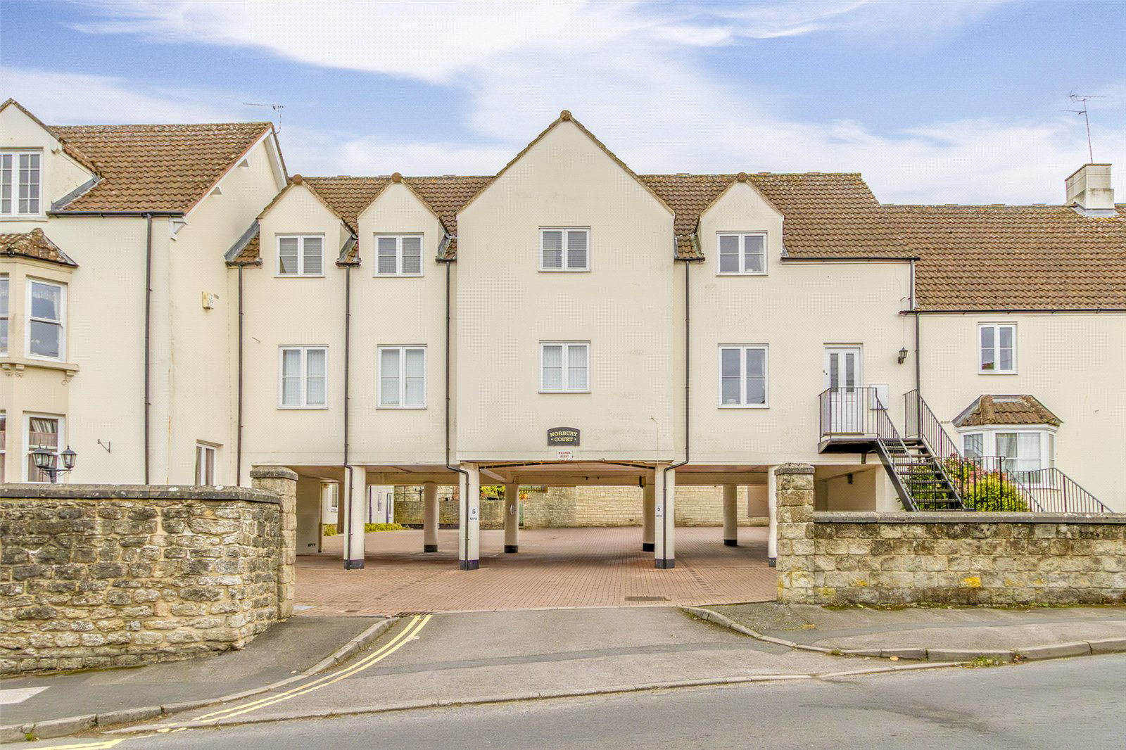 9 Norbury Court, Purton, Wiltshire, SN5 4BF