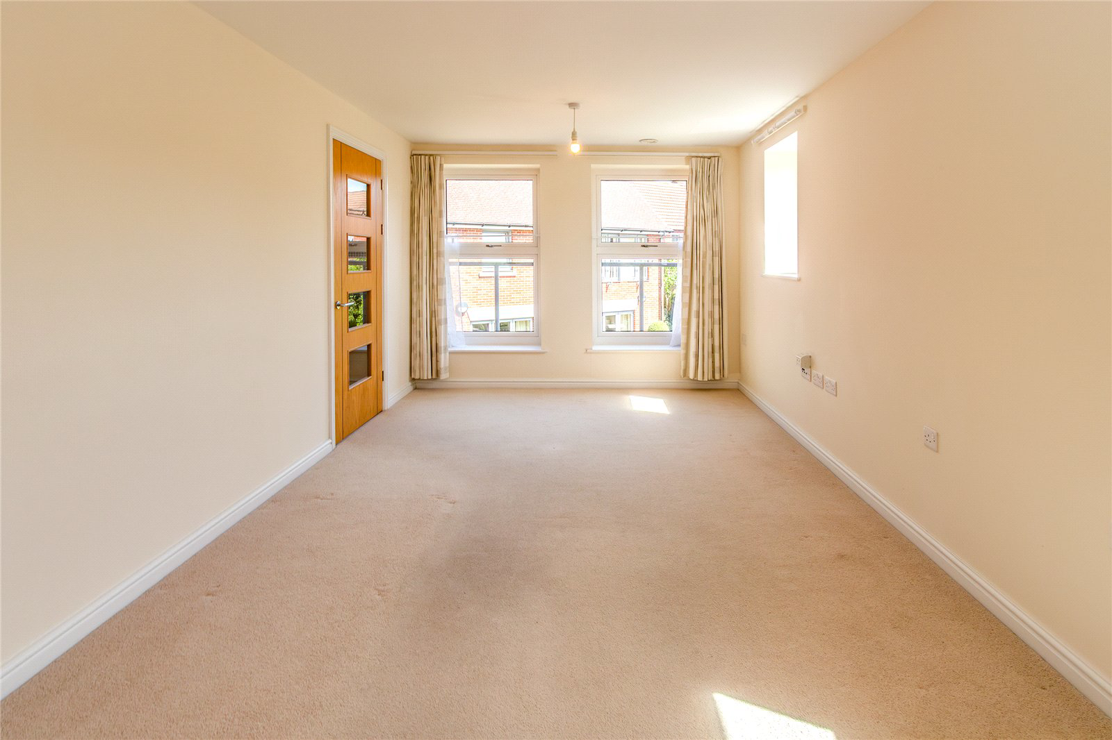 Blunsdon Court, Lady Lane, Swindon, Wiltshire, SN25, photo 5