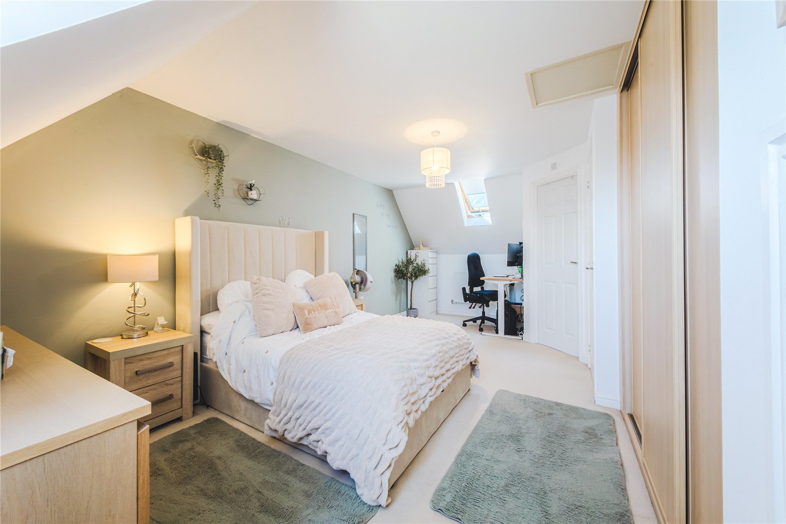 Holloway Close, St Andrews Ridge, Swindon, Wiltshire, SN25, photo 17