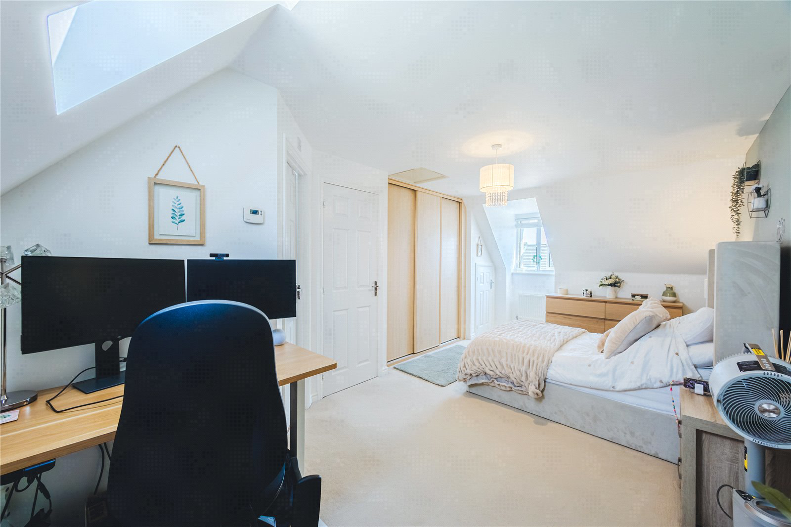 Holloway Close, St Andrews Ridge, Swindon, Wiltshire, SN25, photo 18
