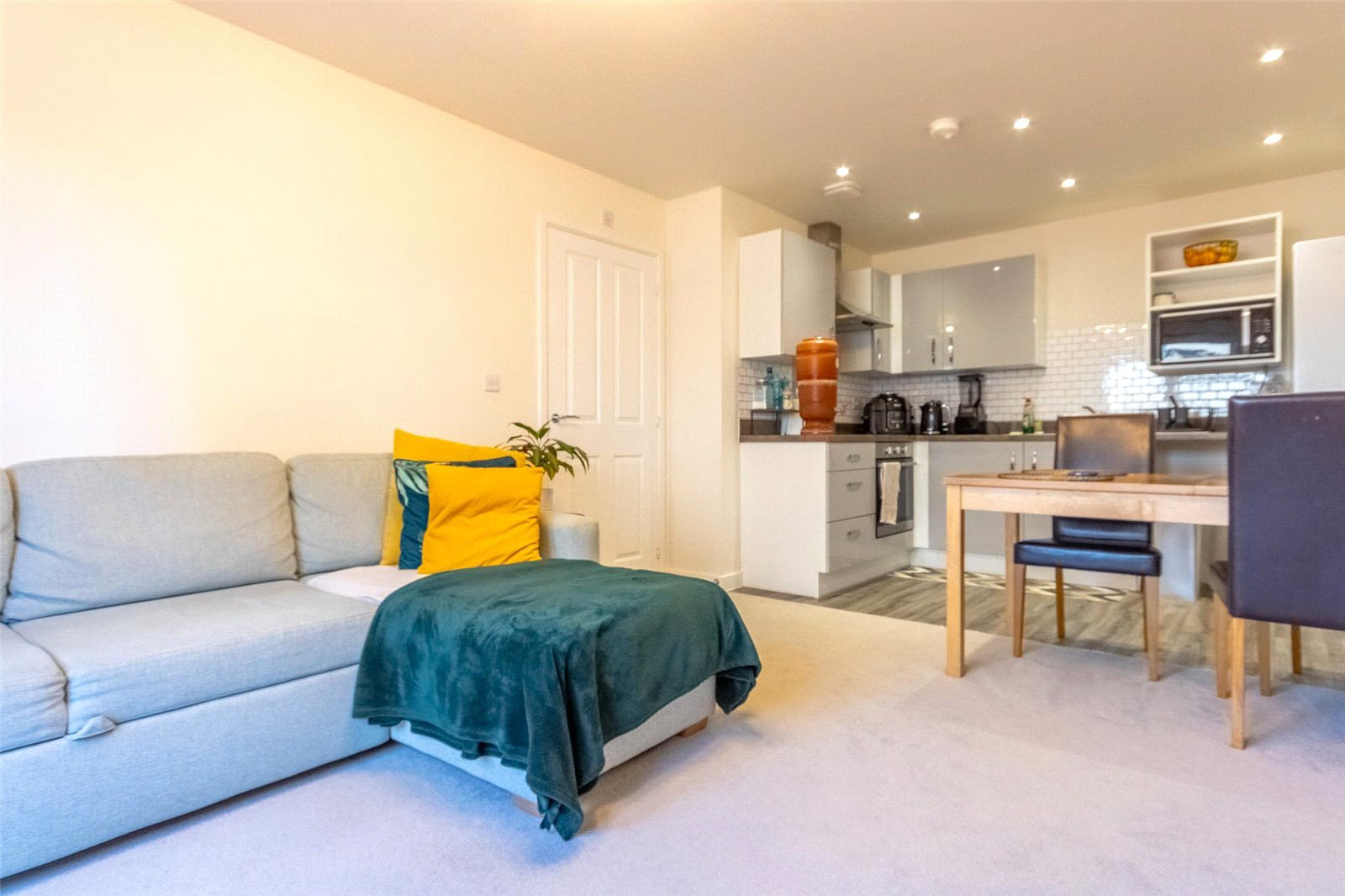 Smiths House, Smiths Lane, Swindon, Wiltshire, SN3, photo 2