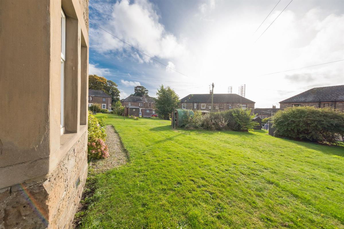 21 Ivanhoe Place, Dundee. DD4 6LQ, photo 9