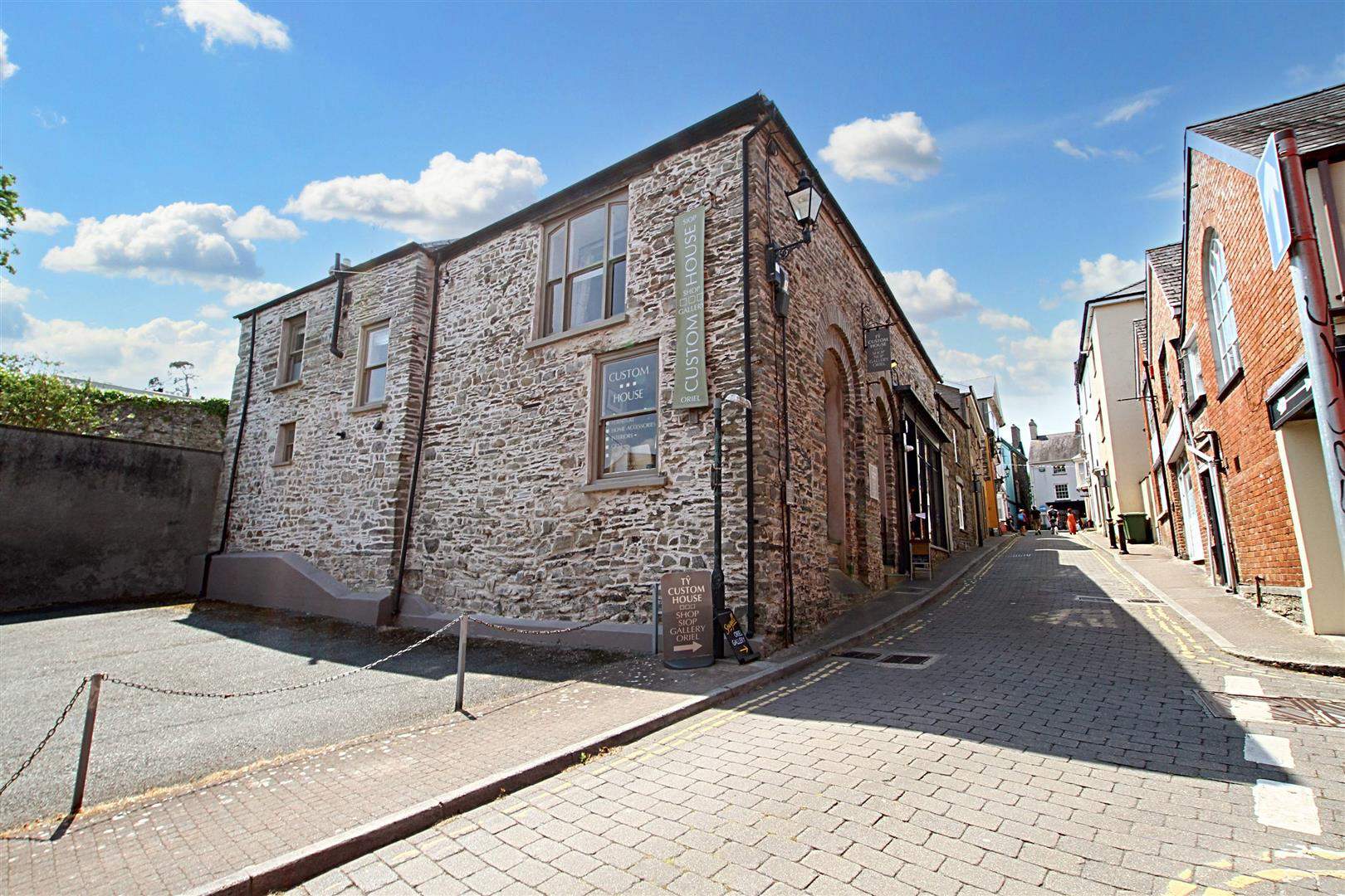 St. Mary Street, Cardigan, photo 2