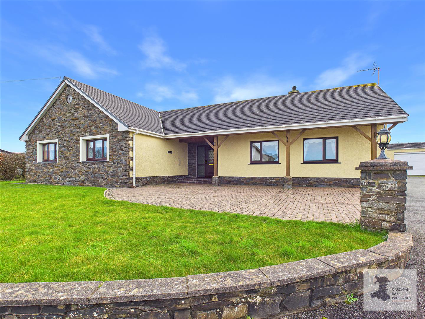 Cross Inn, Llandysul, photo 28