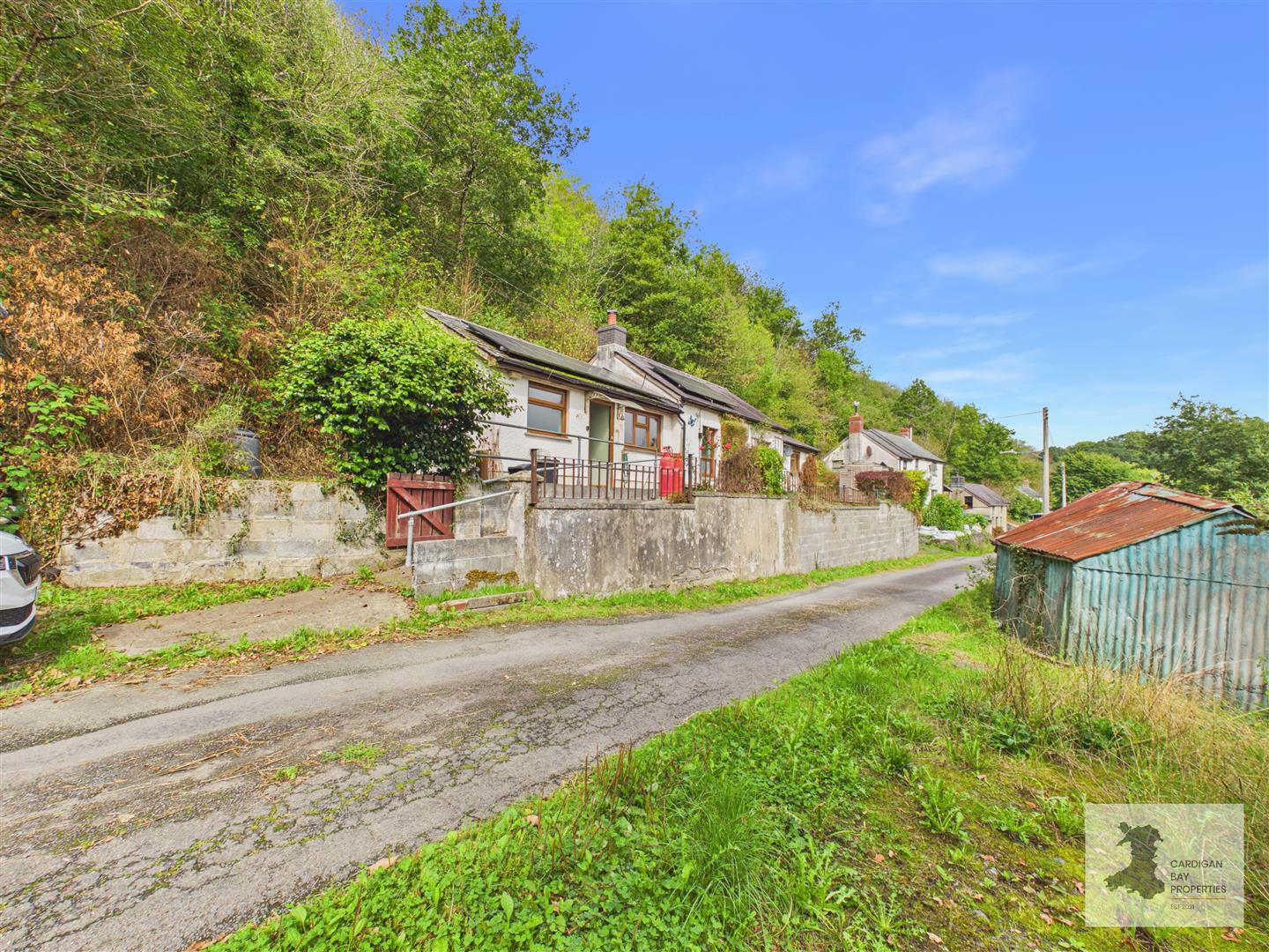 Llandyfriog, Newcastle Emlyn, photo 2